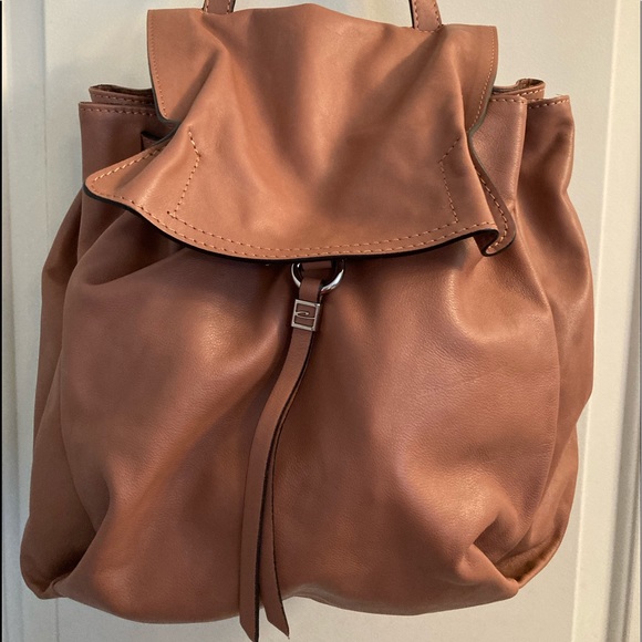 🌿GIANNI CHIARINI LEATHER BACKPACK🌿 - Picture 1 of 14